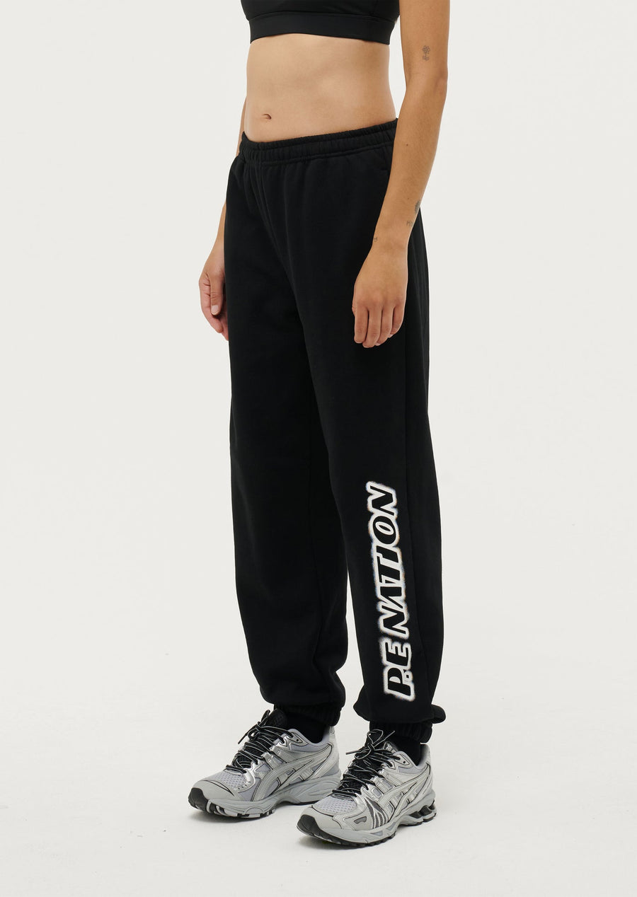 P.E Nation - Tiebreak Trackpant in Black