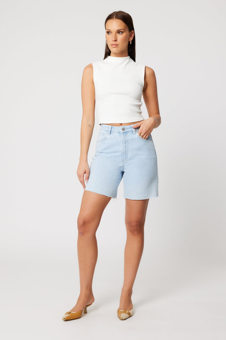 Abrand - Carrie Short Kate in Light Vintage Blue