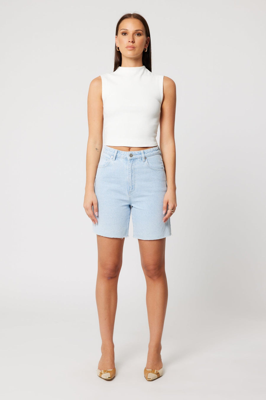 Abrand - Carrie Short Kate in Light Vintage Blue