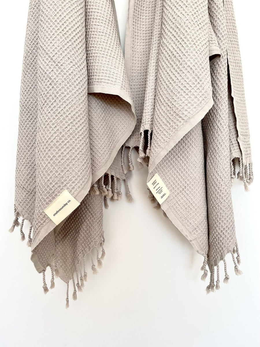 Onefinesunday Co - Signature Luxe Turkish Towel in Waffle Desert Sand